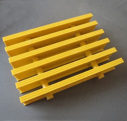 Technique Plancher de terrasse en fibre de verre GRP pulvérisé pour une passerelle de navire résistante à la corrosion