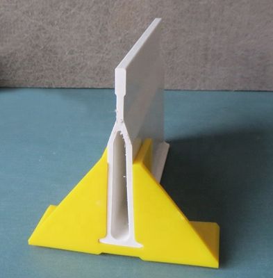 Technique Pultrusion 120 mm poutre de support en fibre de verre pour le revêtement de sol de volaille porc-mouton