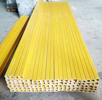 Service de coupe Profils de tubes carrés en FRP de 16 mm à 50 mm lisses pour les poteaux de clôture isolés