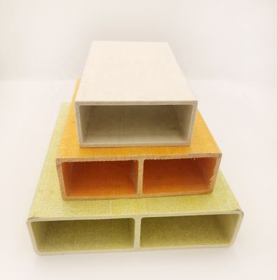 FRP poutre rectangulaire en fibre de verre pour le support de panneau de toit Dimensions personnalisables