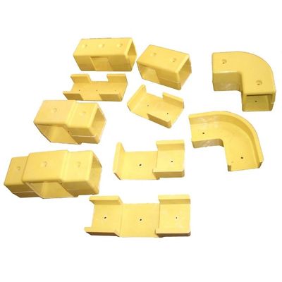 Service de coupe et durabilité des connecteurs en FRP pour raccords de tubes carrés en FRP
