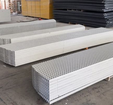 Panneaux de grille en fibres de verre moulés en FRP sans éclaboussure pour applications lourdes
