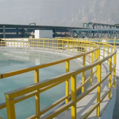 Conception personnalisée Accepté les poignées de tubes carrés en fibre de verre pour la résistance chimique