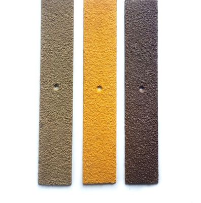 Matériau FRP bande d'escalier composite en fibre de verre antidérapant pour revêtement de sol de 1m à 11,6m Longueur