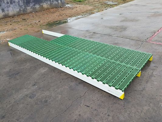 60x60x5cm Plancher en plastique à dalles pour maison de moutons Plancher de design industriel
