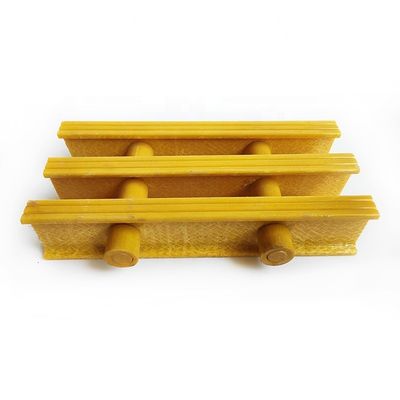 Échantillon personnalisé Tailles et couleurs acceptées Poids léger Grilles de pultrusion en FRP à haute résistance en fibre de verre