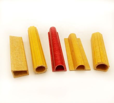 Échelles d'isolation de structure pour les échelles en fibre de verre en FRPG