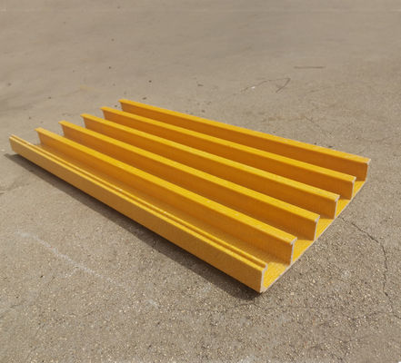 Coupe de grille en FRP pour le couvercle de drainage des fosses des usines chimiques et la piscine d'eaux usées