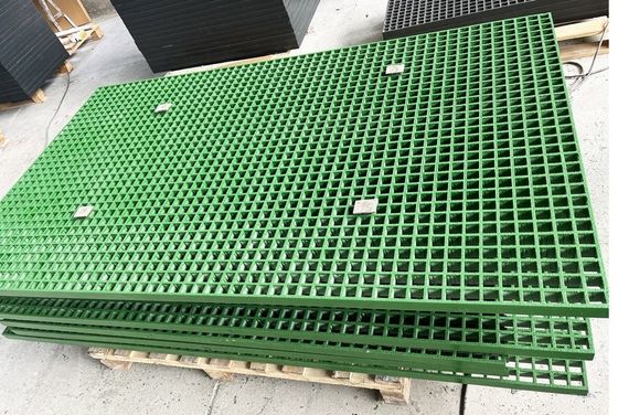 Grille en fibre de verre moulée haute résistance 38x38mm Grille isolée GRP Frp pour marine