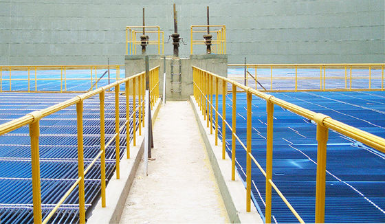 Centrale électrique isolant en FRP en fibre de verre garde-corridor avec 40% de surface ouverte
