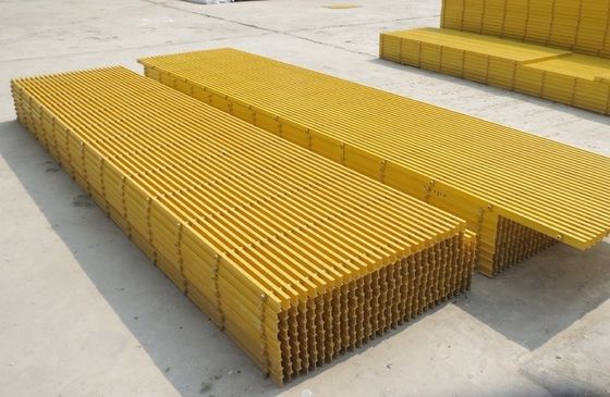 Découvrez les avantages des revêtements de sol en FRP à grille antidérapant pour vos sols en fibre de verre