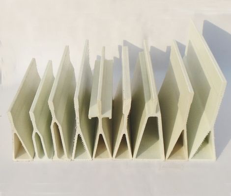Pièces de sol en résine de fibre de verre à triangle stable et lisse pour les fermes porcines