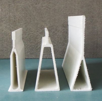 Faisceau de delta en FRP en fibre de verre triangulaire lisse et stable pour le support des ardoises en slats de la ferme porcine