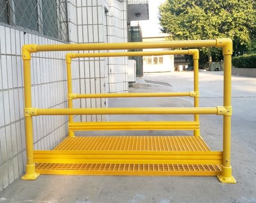 Conception industrielle de plancher monté 50 mm rouleau FRP manche pour une usine de traitement des eaux usées