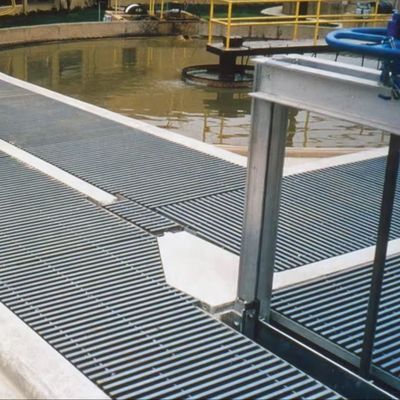 Plaque de revêtement de pont en FRP avec un plancher extérieur composite en fibre de verre à 40% à 80% de surface ouverte
