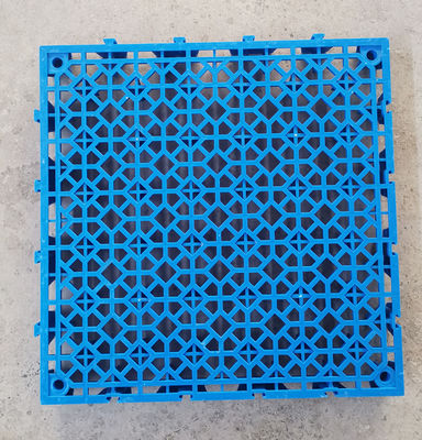 Tapis en plastique en PP 40x40x4,0 cm pour le lavage des voitures et le revêtement de sol du garage