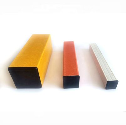 Profiles de tubes creux carrés en FRP en fibre de verre protégés contre les UV pour les structures extérieures d'échelles
