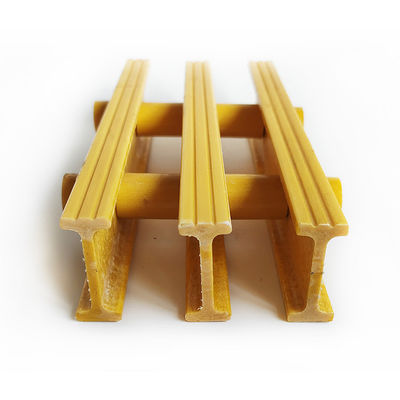 Facilité d'installation des grilles en FRP pour accès à l'escalier