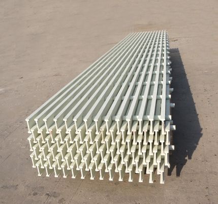 Technique de grille de plafond La feuille de grille en FRP à haute résistance pultrée pour la construction