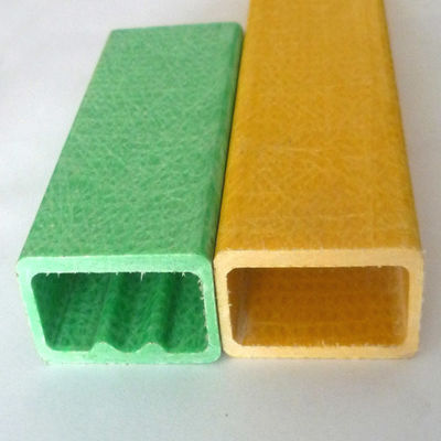 Dimensions stables Profils de tubes rectangulaires en FRP en fibre de verre avec échantillonnage disponible