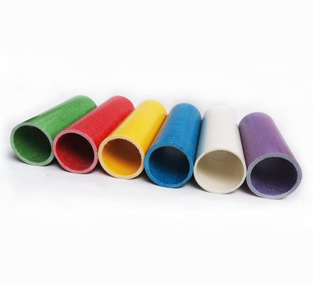 Pipe ronde en fibre de verre lisse FRP Tube/Poles GFRP Profil pour les besoins de coupe personnalisés