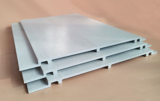 Profiles de plaques de pultrusion en fibre de verre à haute résistance et lisses pour l'industrie