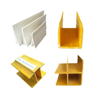 Section sous angle creux en plastique pultrudé renforcé de fibre de verre pour colonne de support structurelle