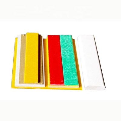 Planche de pultrusion en fibre de verre imperméable à l'eau et facile à nettoyer avec profil pultrulé en FRP