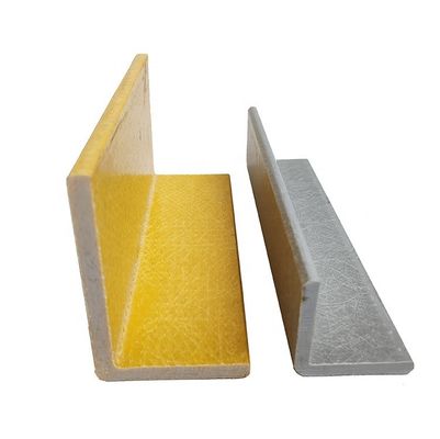 Longue durée de vie Profil d'angle pultrudé en FRP avec anti-corrosion et traitement facile