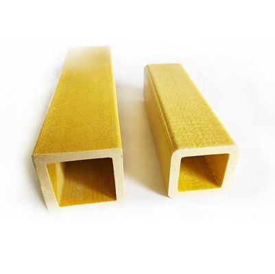Échelle de pultrusion renforcée en fibre de verre protégée par les UV et tube à main avec surface lisse