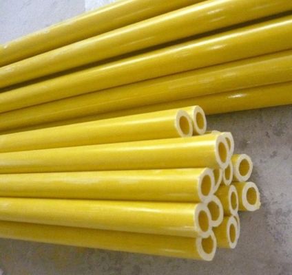 Structures de support en FRP renforcé de fibres de verre en tiges en plastique pour des applications durables
