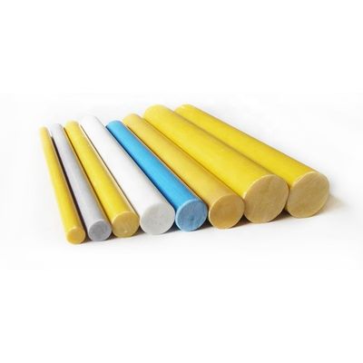Longueur personnalisée Surface colorée et lisse Protégée par les rayons UV Rameau de pultrusion en plastique renforcé de fibres