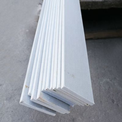 30 mm 40 mm 50 mm 64 mm 80 mm 150 mm Profils GRP plats en FRP industriel en fibre de verre