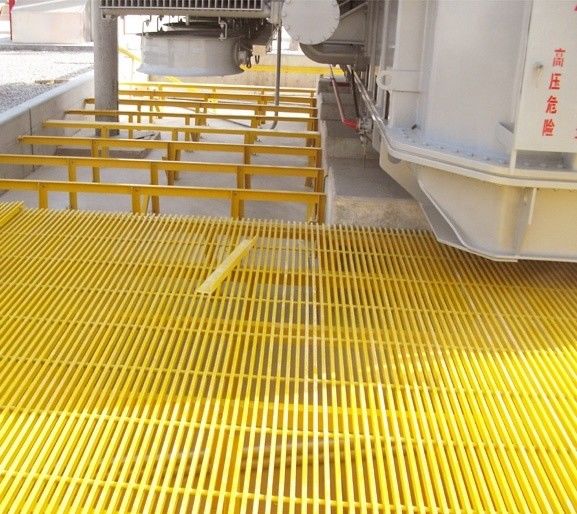 Découvrez les avantages des revêtements de sol en FRP à grille antidérapant pour vos sols en fibre de verre