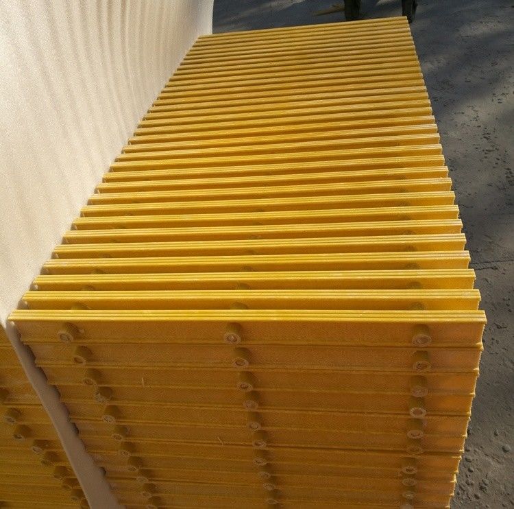 Réglage en fibre de verre GRP pour revêtement de pont/clôture/bouchon de tranchée de navires à haute résistance en FRP