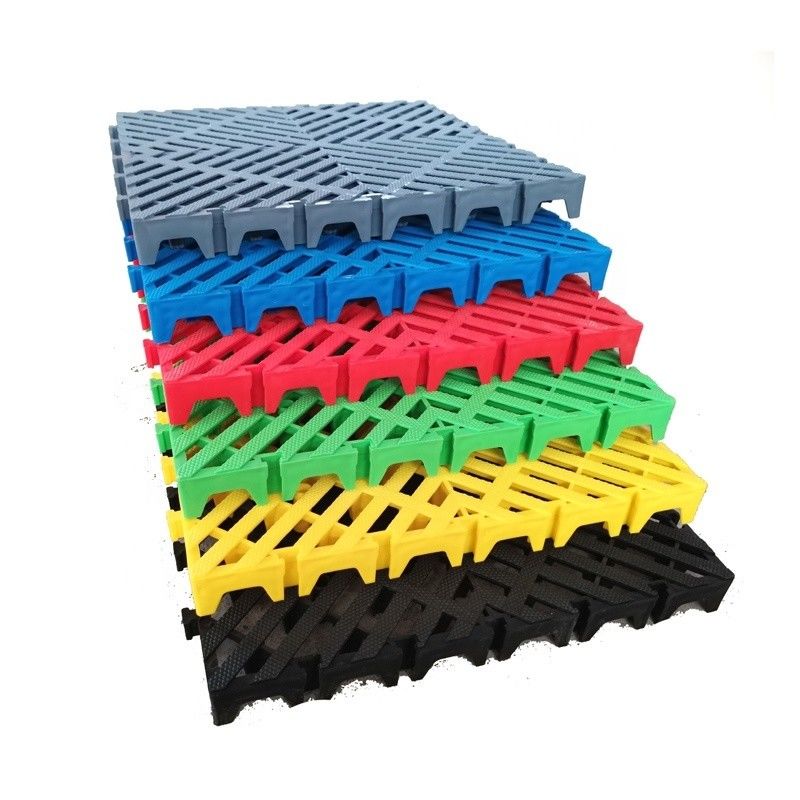 50x50x5.0cm Tapis de sol de garage en plastique pour atelier de lavage de voiture Style de conception industrielle