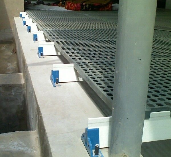 La poutre de plancher en FRP est parfaitement conçue pour l'élevage de poulets et de canards.