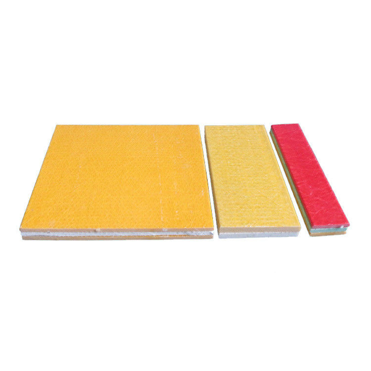 Plaque composite en fibres de verre FRP de couleur personnalisée pour des structures solides et légères